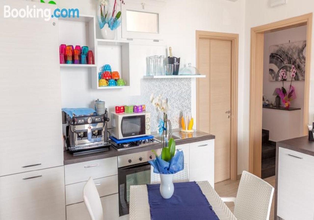 Bed and Breakfast Estasi sul mare Porto Cesareo Exterior foto